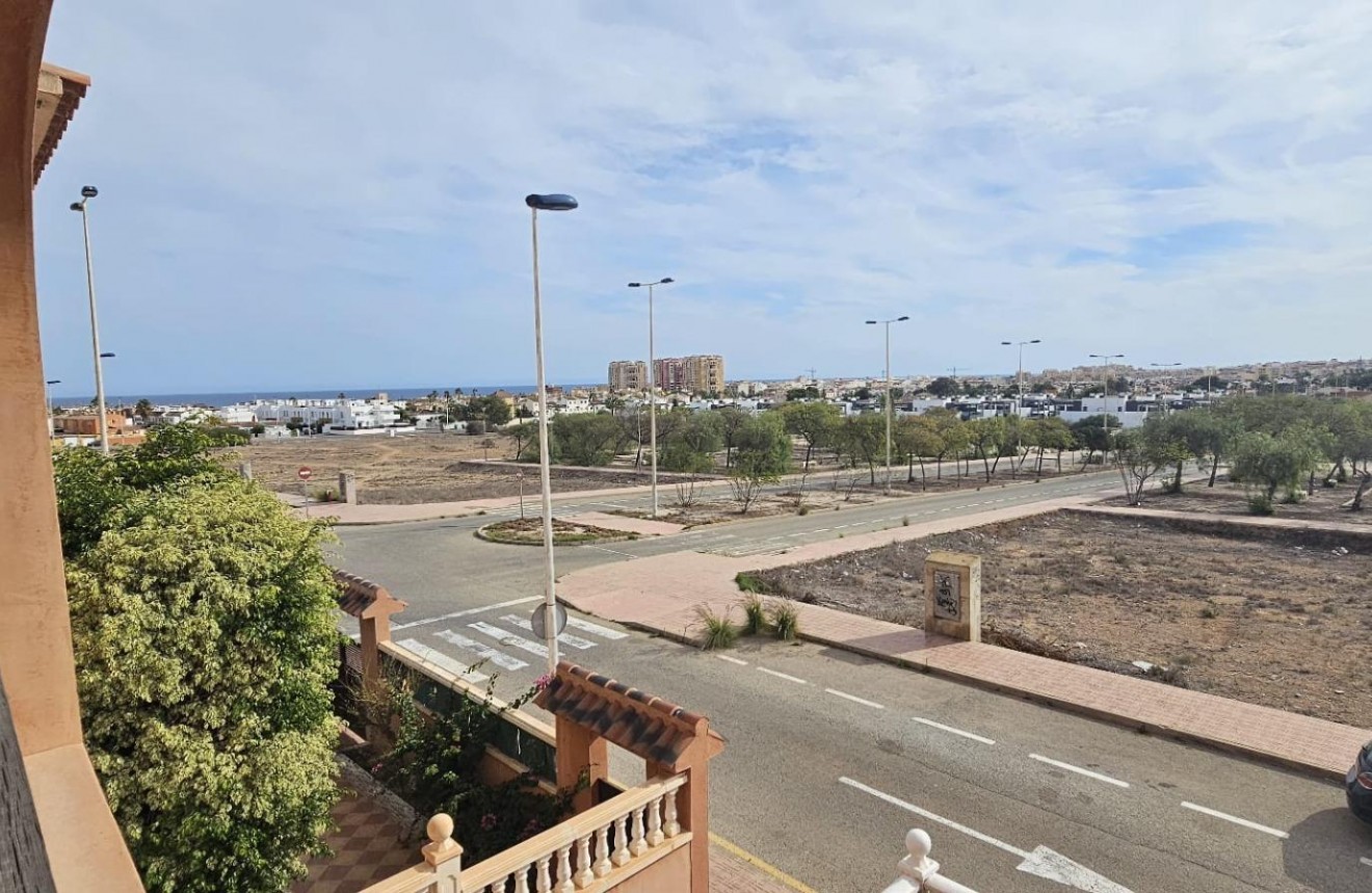 Resale - Apartment / flat -
Torrevieja - aguas nuevas