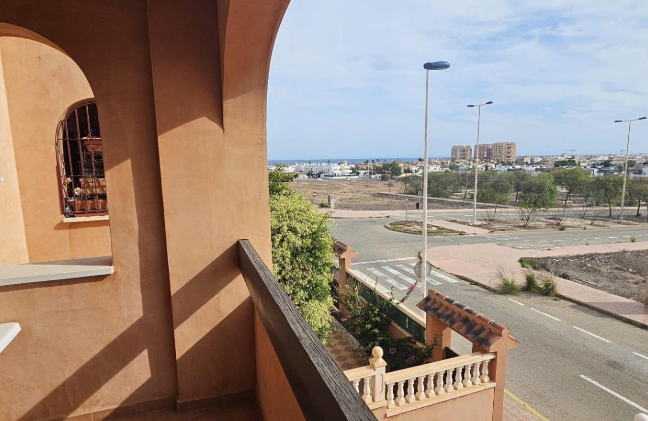 Resale - Apartment / flat -
Torrevieja - aguas nuevas