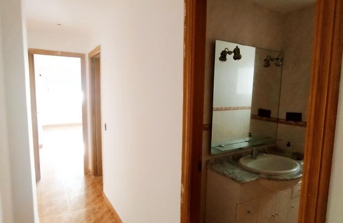 Segunda mano - Apartamento / piso -
Torrevieja