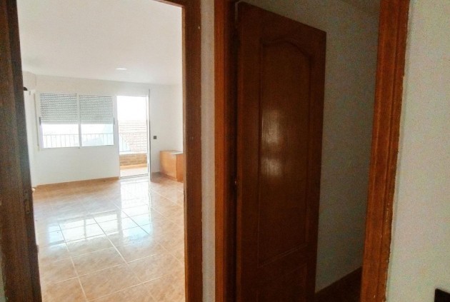 Segunda mano - Apartamento / piso -
Torrevieja