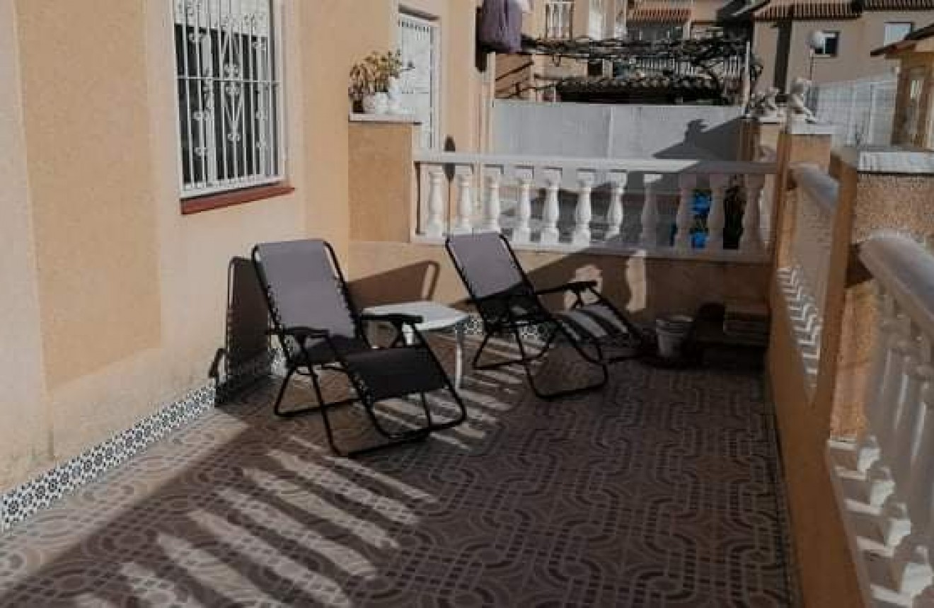 Aus zweiter Hand - Bungalow -
Torrevieja - aguas nuevas