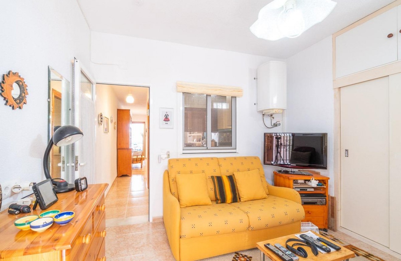 Resale - Bungalow -
Torrevieja - Los Frutales