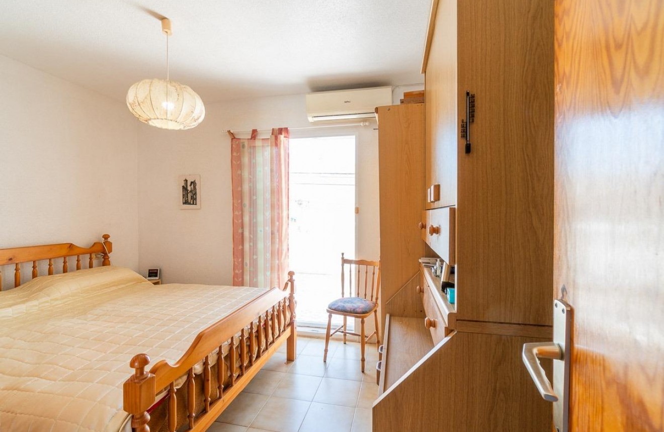 Aus zweiter Hand - Bungalow -
Torrevieja - Los Frutales