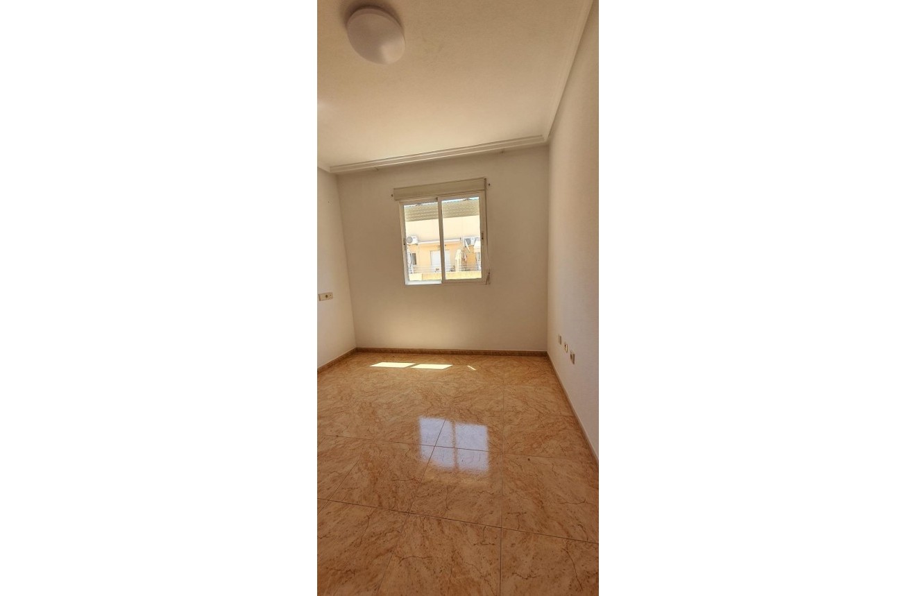 Resale - Penthouse -
Torrevieja - Centro