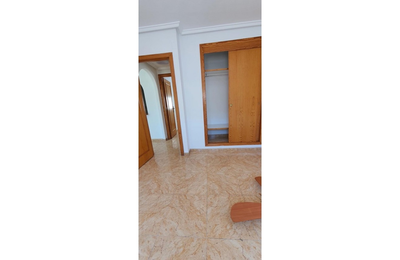 Resale - Penthouse -
Torrevieja - Centro