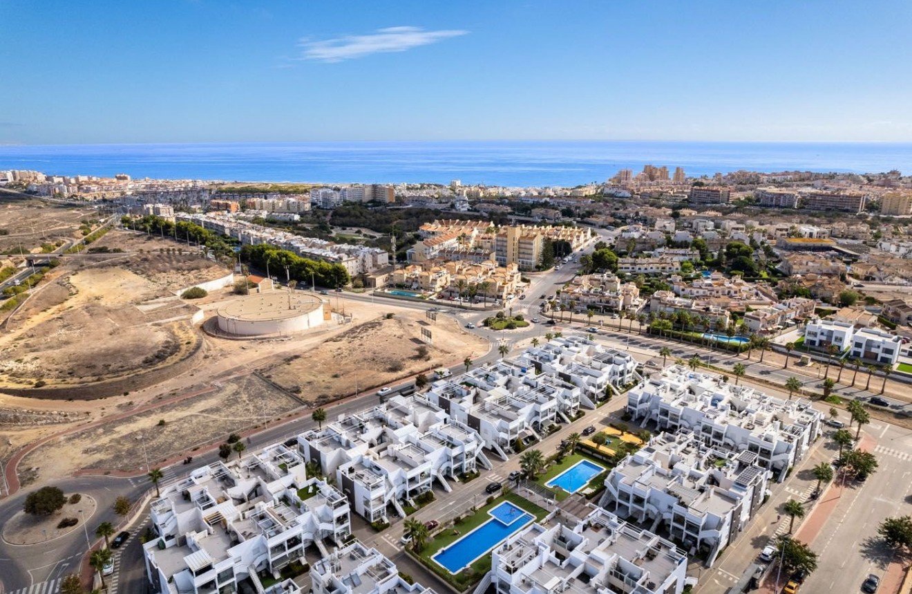 Segunda mano - Bungalow -
Torrevieja - Aguas Nueva