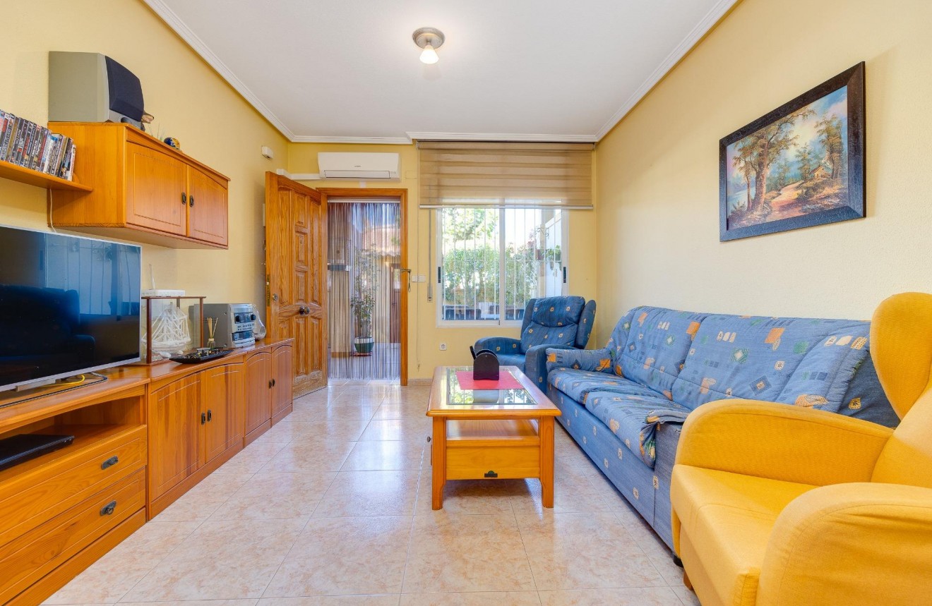 Segunda mano - Chalet -
Torrevieja - Aguas Nuevas 2