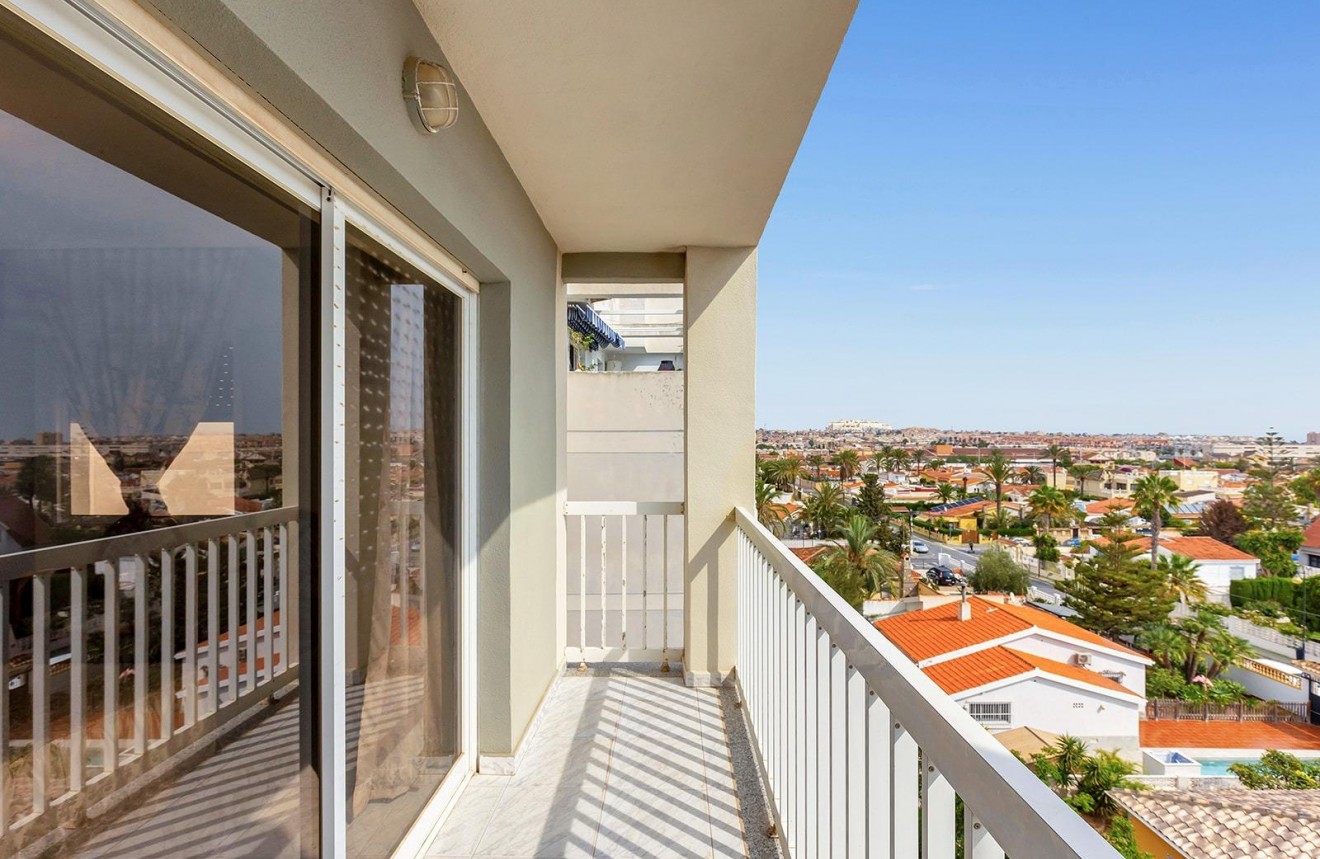 Resale - Apartment / flat -
Torrevieja - Nueva Torrevieja