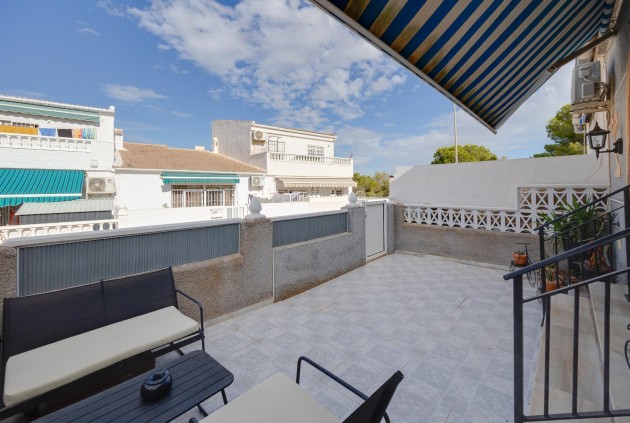 Resale - Chalet -
Torrevieja - San luis