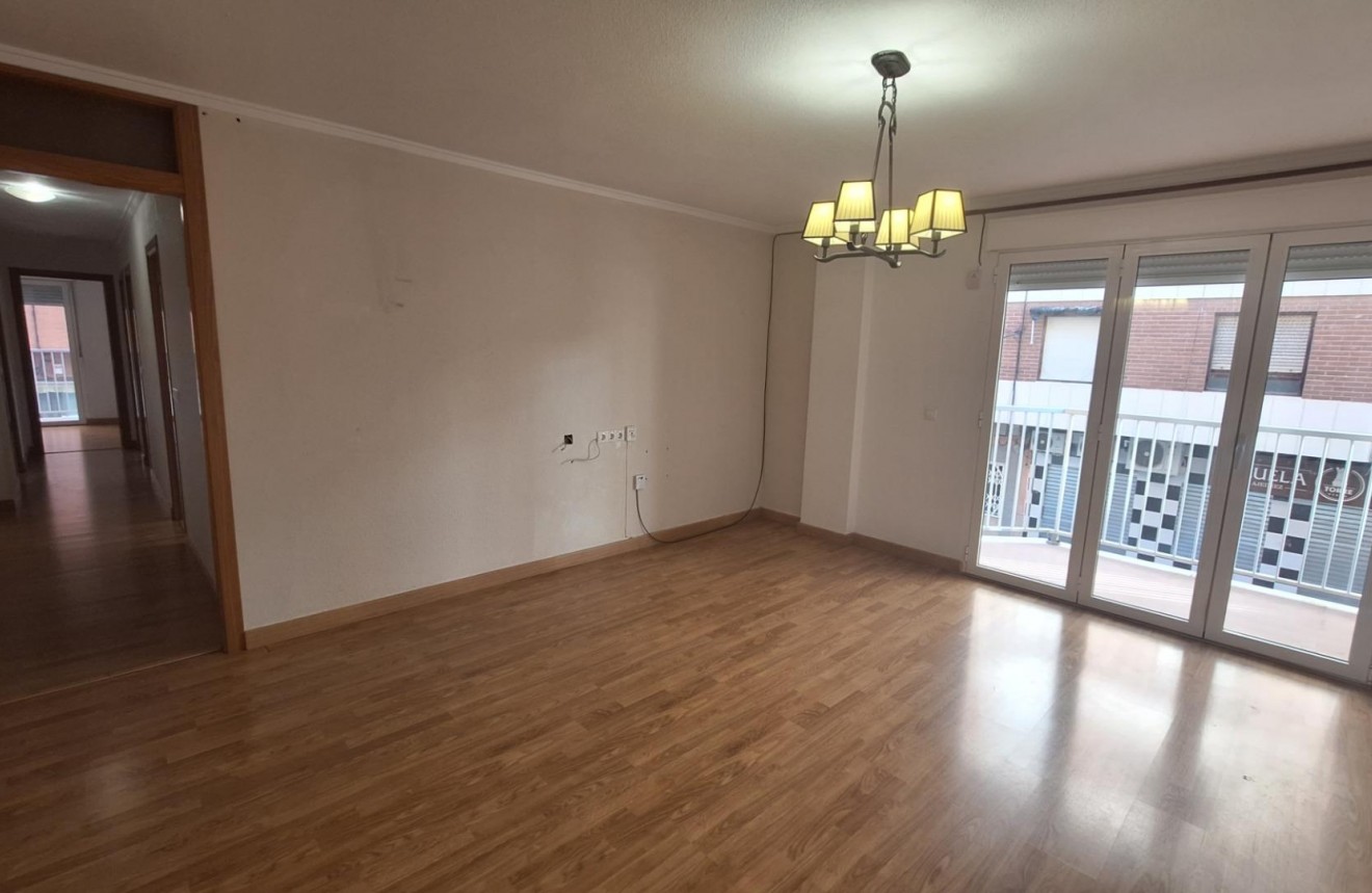 Segunda mano - Apartamento / piso -
Torrevieja - Acequion