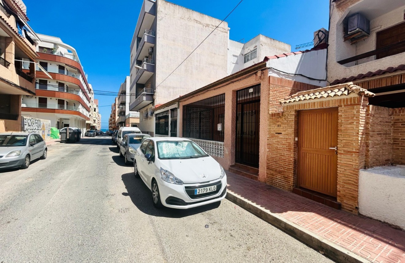 Segunda mano - Chalet -
Torrevieja - Costa Blanca