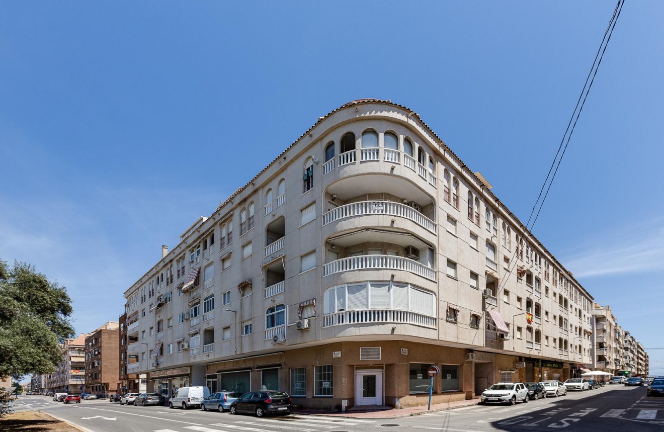 Resale - Apartment / flat -
Torrevieja - Costa Blanca