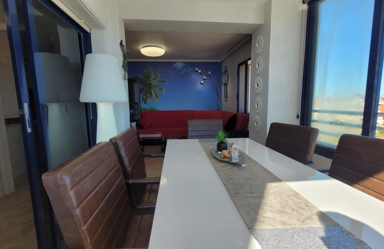 Tweedehands - Appartement / flat -
Torrevieja - La Mata