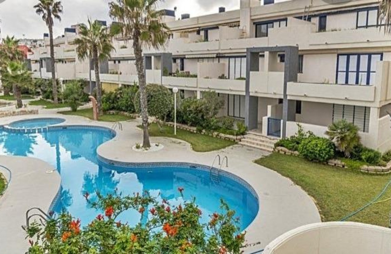 Tweedehands - Appartement / flat -
Torrevieja - La Mata