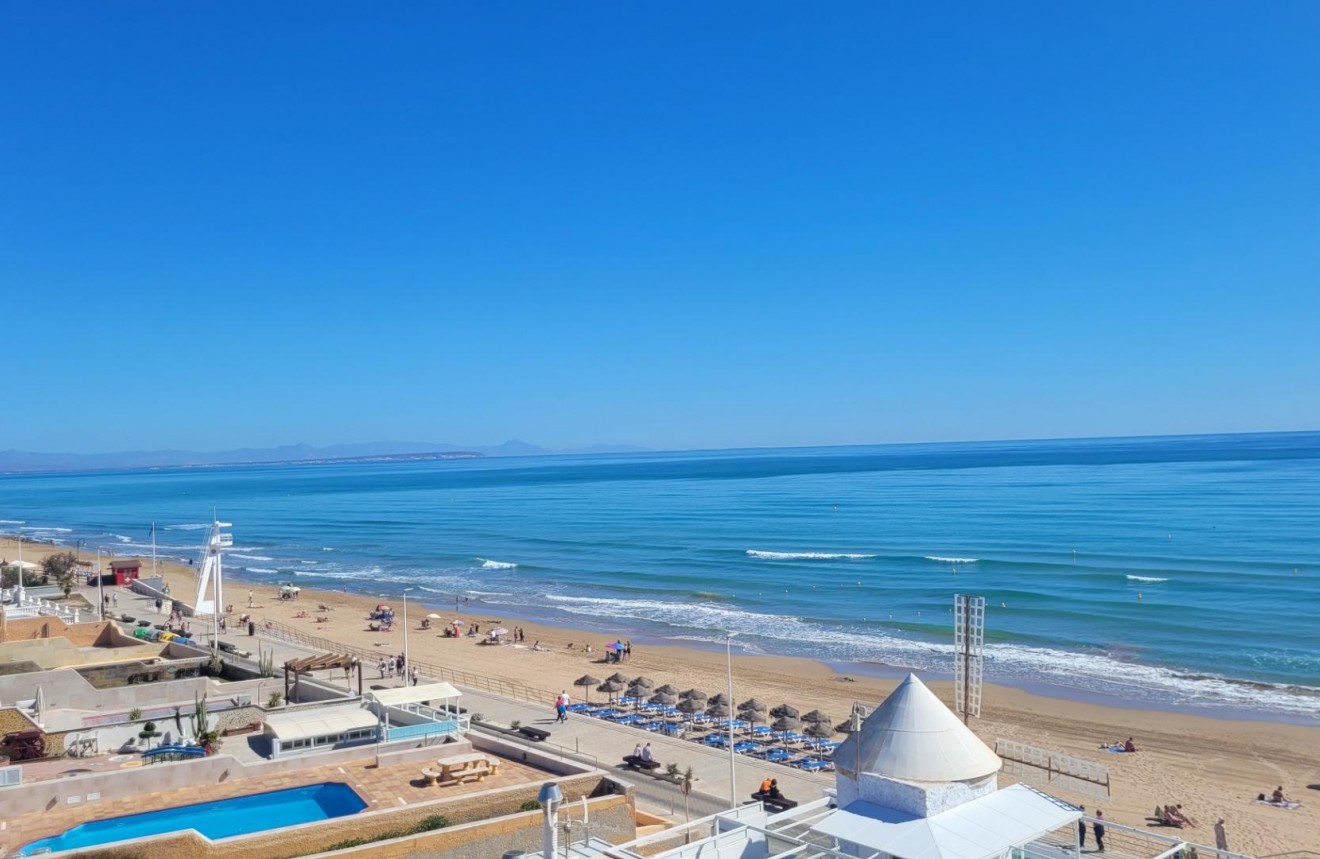 Tweedehands - Appartement / flat -
Torrevieja - La Mata