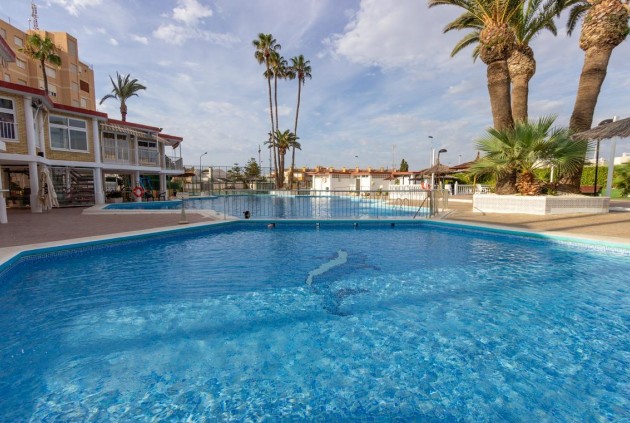 Resale - Chalet -
Torrevieja - Aguas Nuevas 1