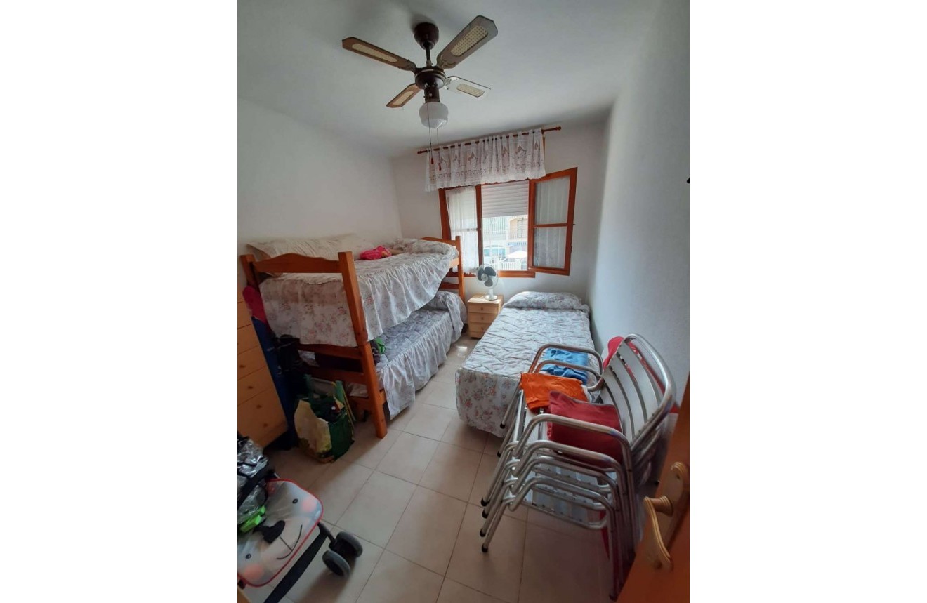 Resale - Bungalow -
Torrevieja - Costa Blanca