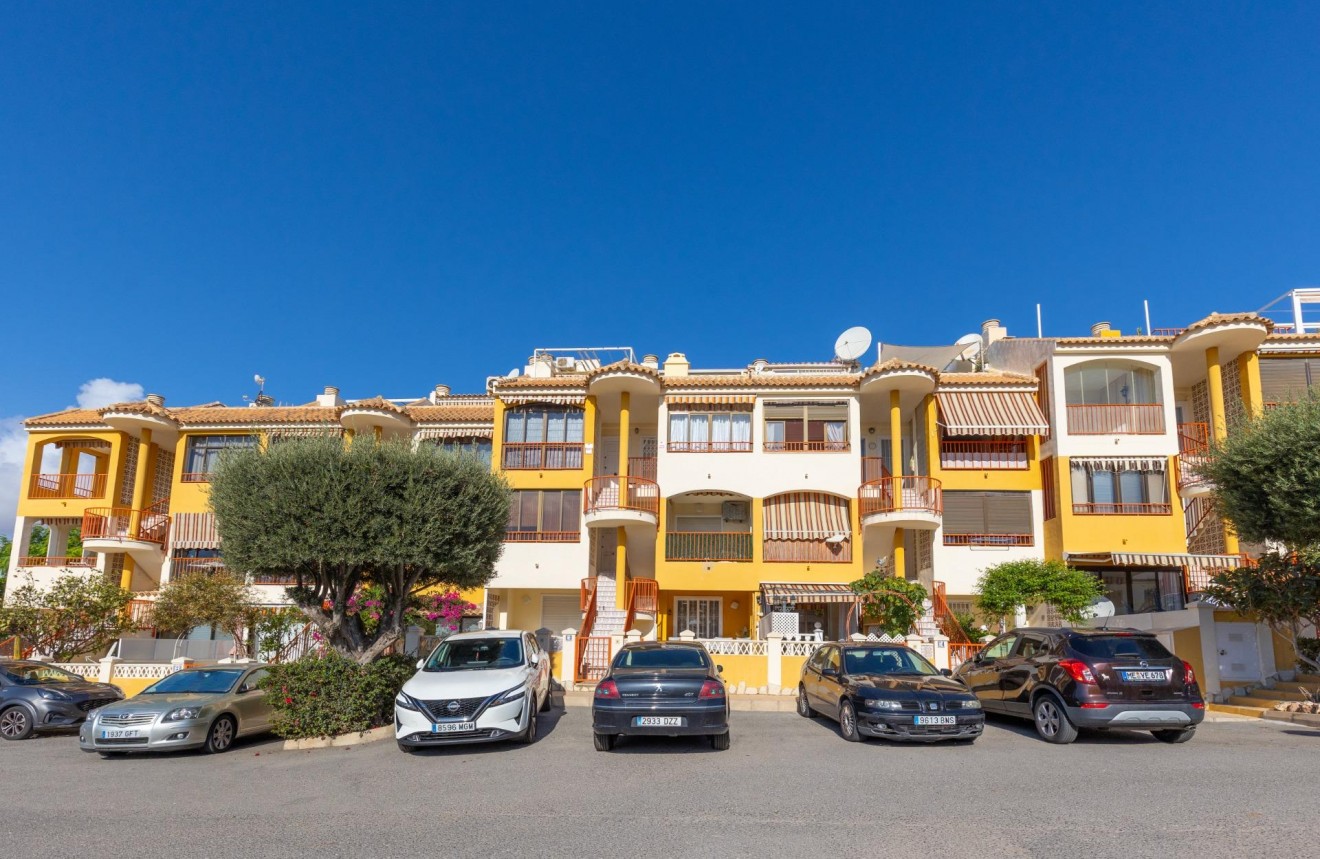 Resale - Apartment / flat -
Torrevieja - Torreblanca