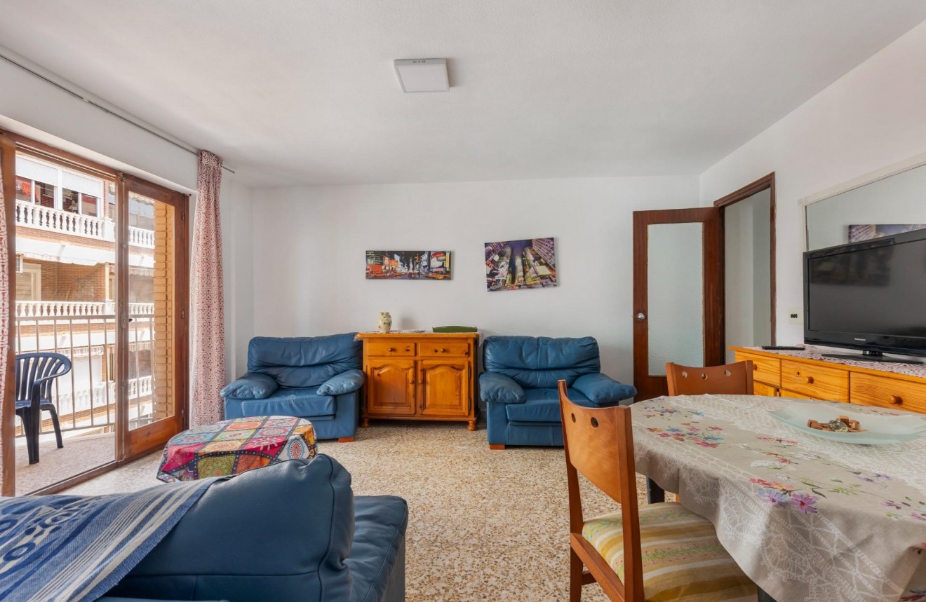 Tweedehands - Appartement / flat -
Torrevieja - Acequion