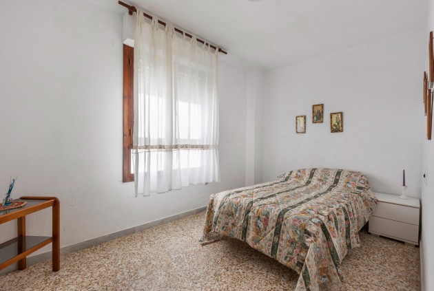 Tweedehands - Appartement / flat -
Torrevieja - Acequion