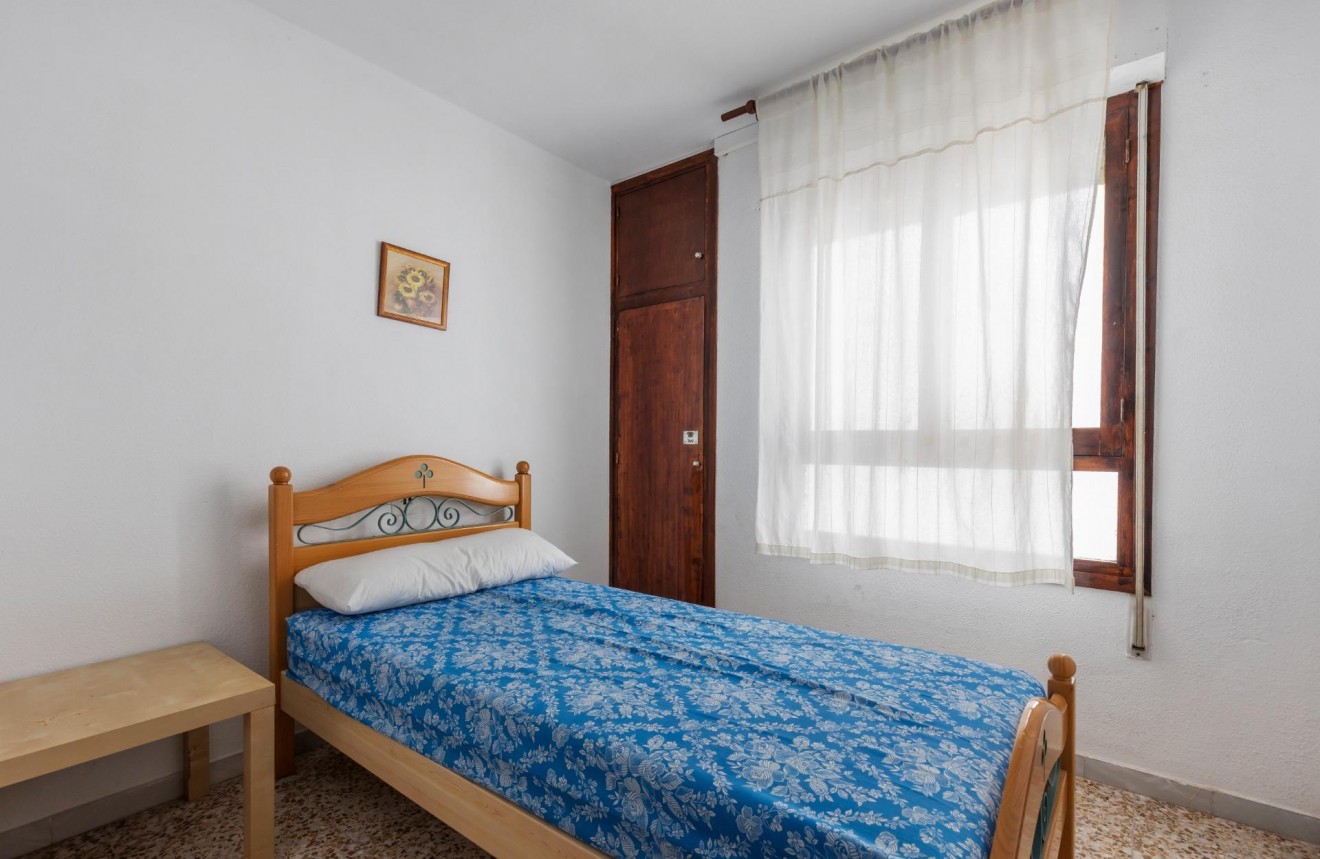 Tweedehands - Appartement / flat -
Torrevieja - Acequion