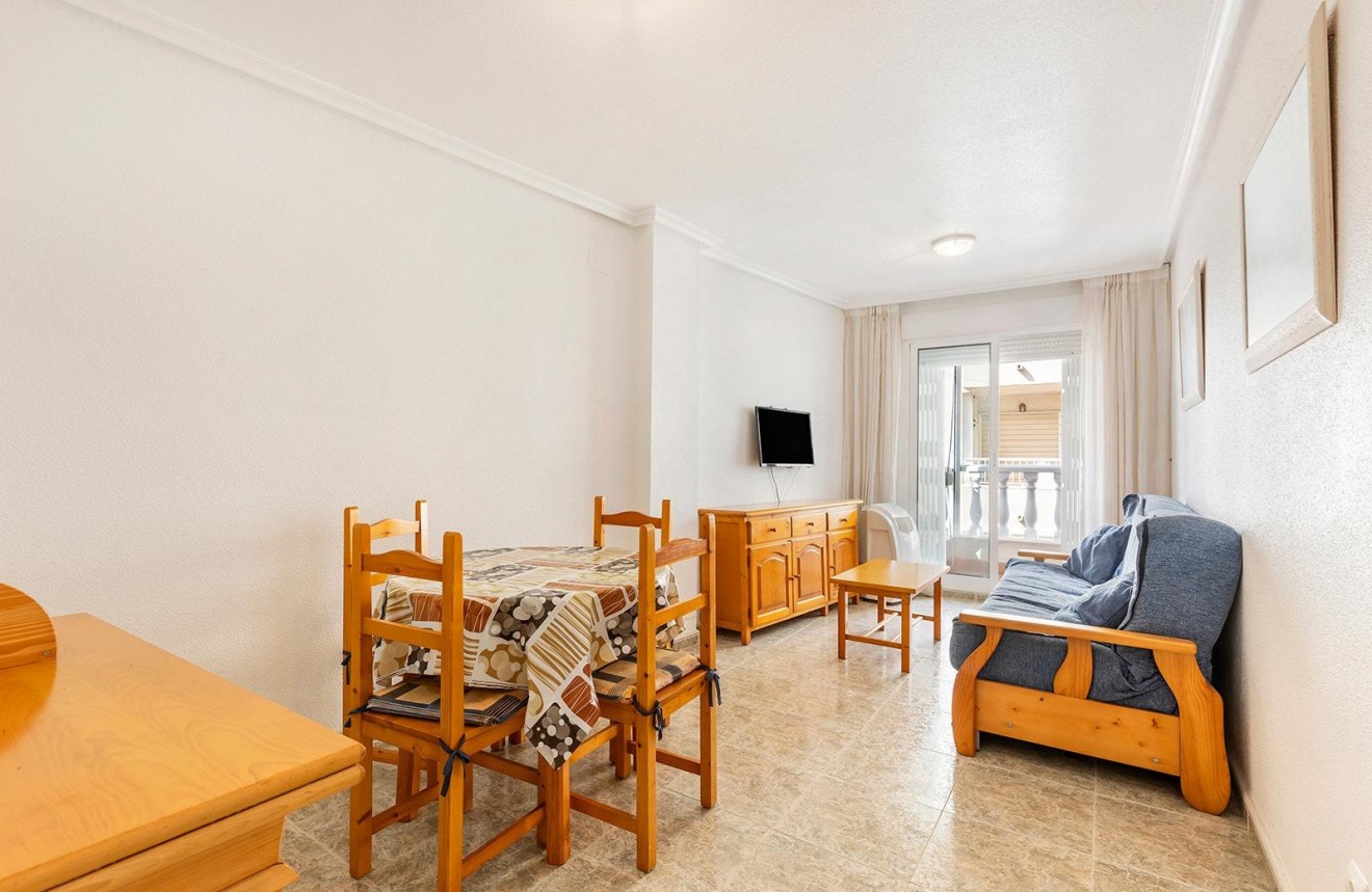 Aus zweiter Hand - Wohnung -
Torrevieja - La Mata Pueblo