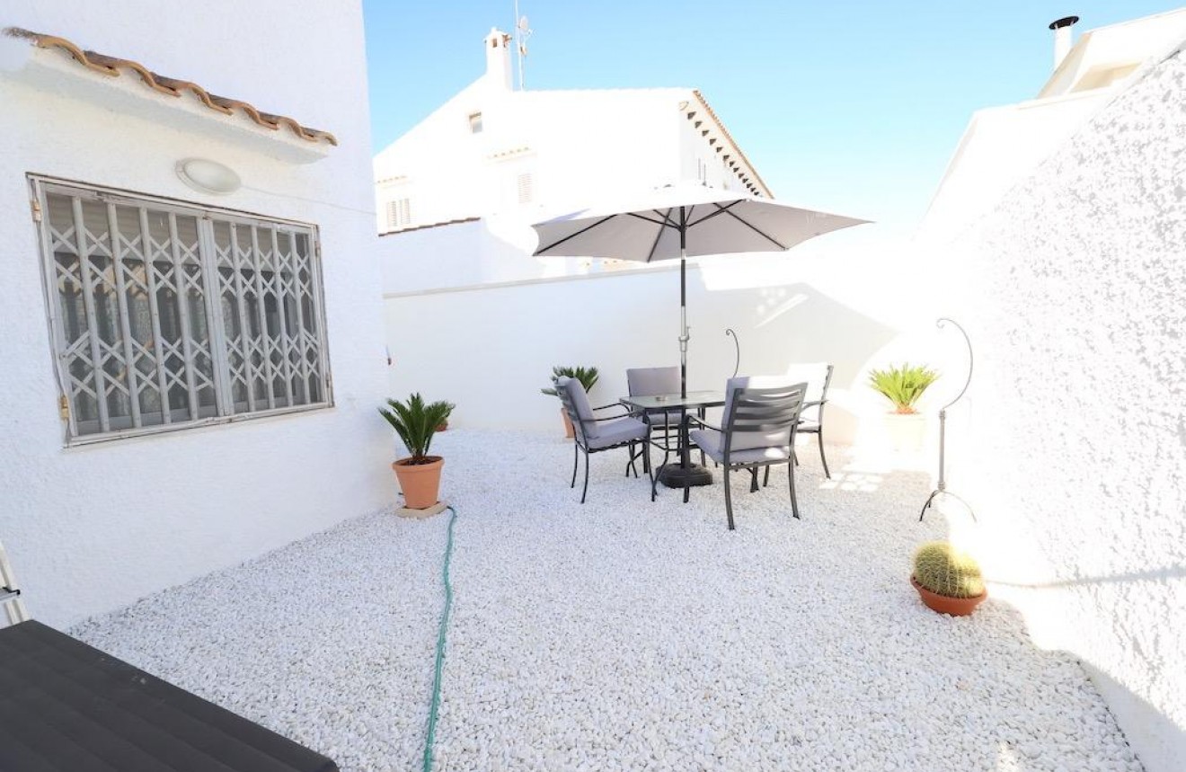 Tweedehands - Bungalow -
Torrevieja - Costa Blanca