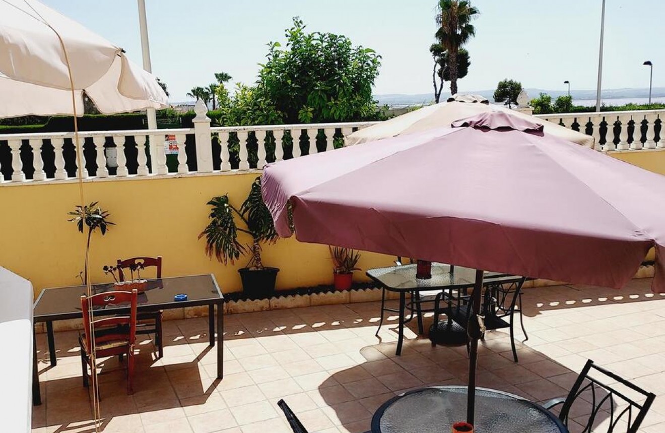 Aus zweiter Hand - Chalet -
Torrevieja - BAÑOS DE EUROPA LAS TORRETAS