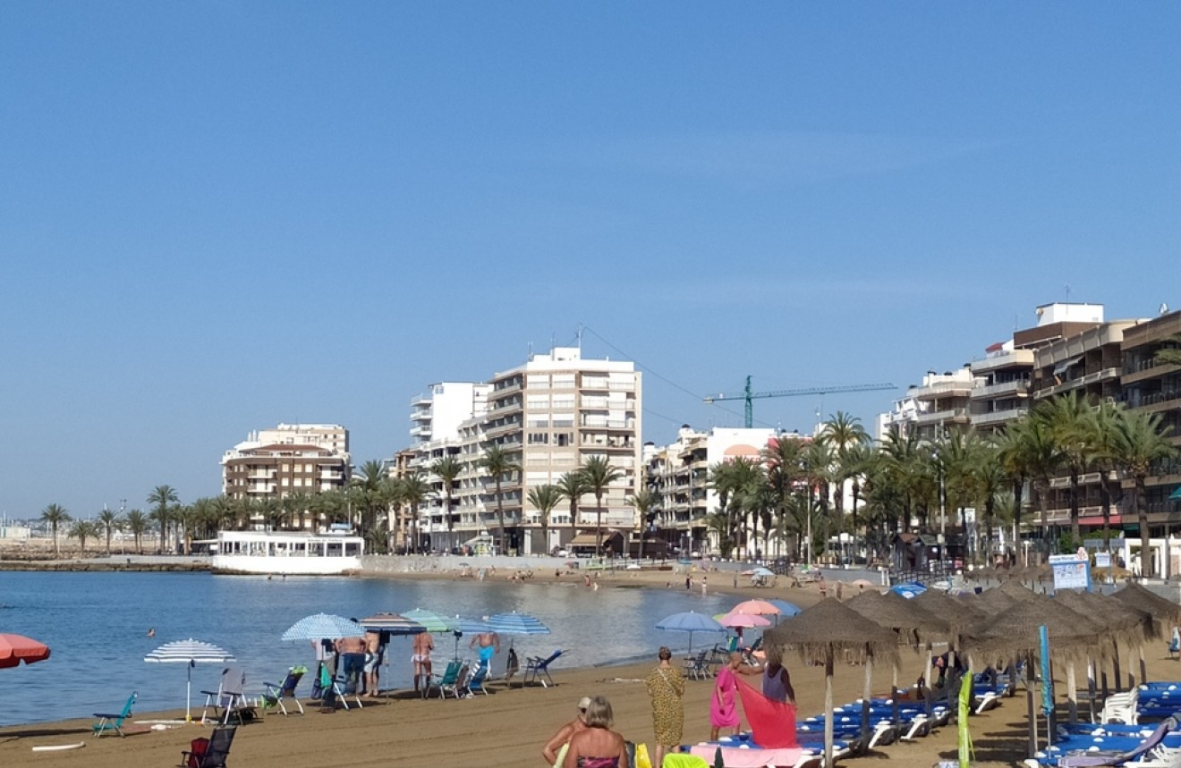 Tweedehands - Appartement / flat -
Torrevieja - PLAYA DEL CURA - CENTRO