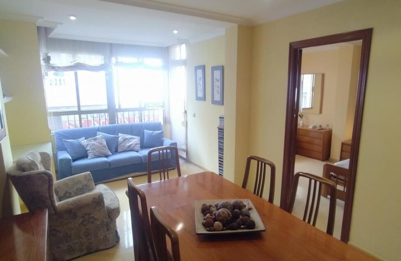 Tweedehands - Appartement / flat -
Torrevieja - PLAYA DEL CURA - CENTRO