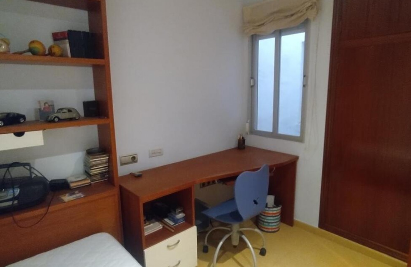 Tweedehands - Appartement / flat -
Torrevieja - PLAYA DEL CURA - CENTRO