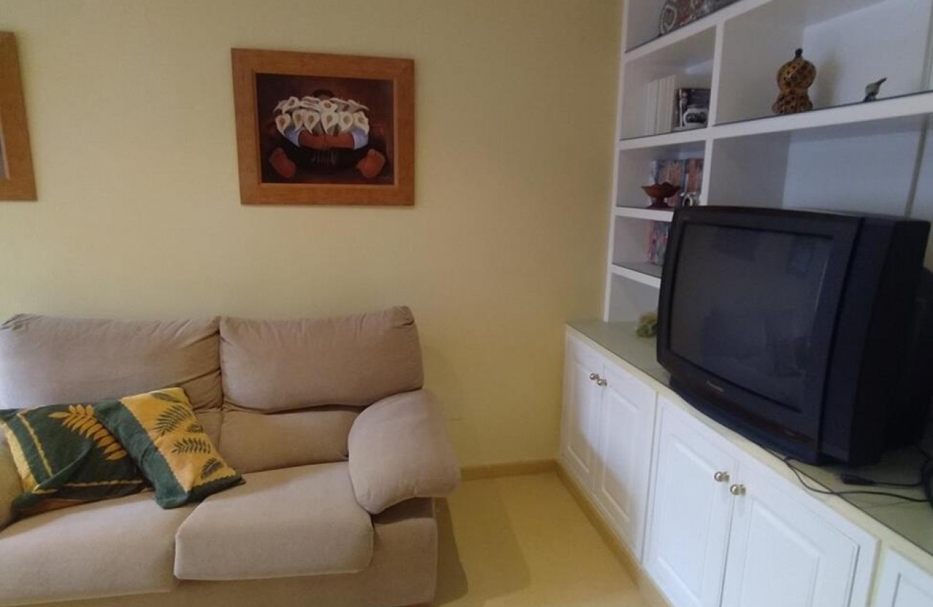 Tweedehands - Appartement / flat -
Torrevieja - PLAYA DEL CURA - CENTRO