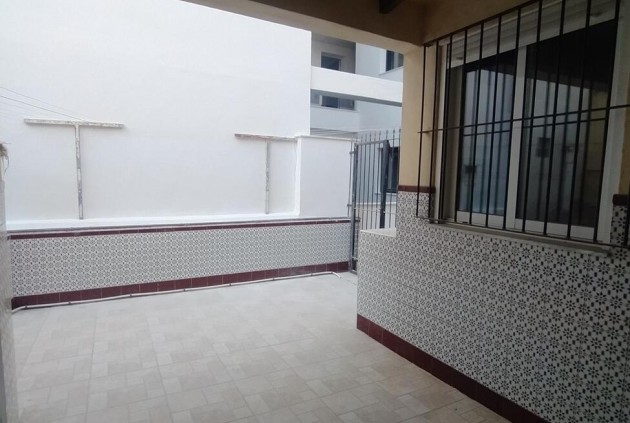 Tweedehands - Appartement / flat -
Torrevieja - PLAYA DEL CURA - CENTRO