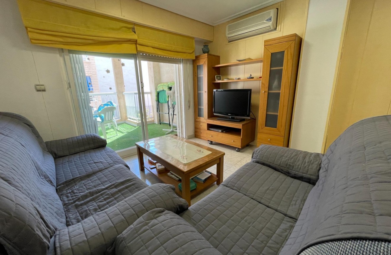 Aus zweiter Hand - Wohnung -
Torrevieja - Playa del Cura