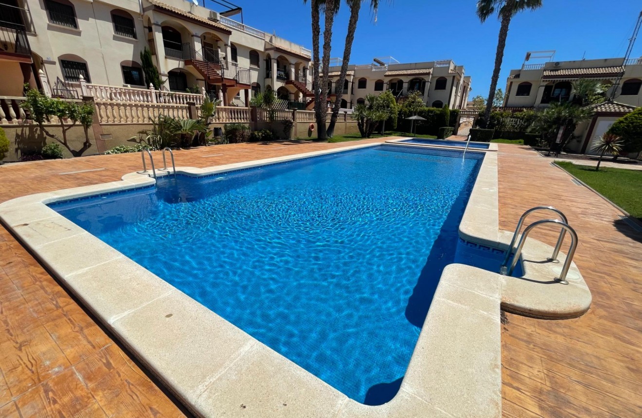 Segunda mano - Bungalow -
Torrevieja - Aguas Nuevas 1