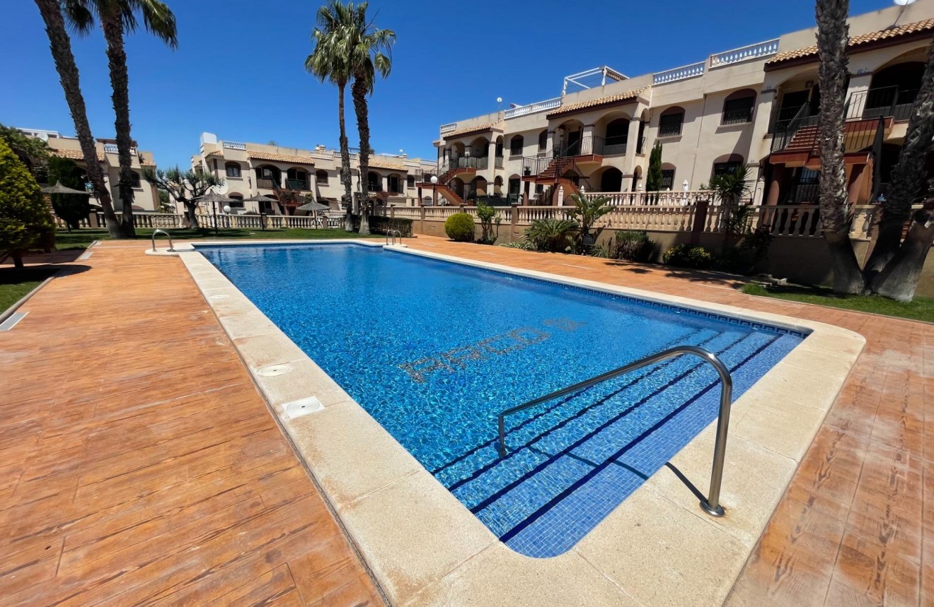 Segunda mano - Bungalow -
Torrevieja - Aguas Nuevas 1