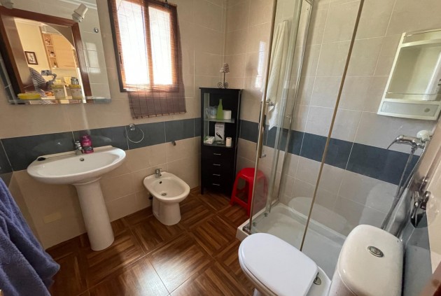 Z drugiej ręki - Bungalow -
Torrevieja - Aguas Nuevas 1