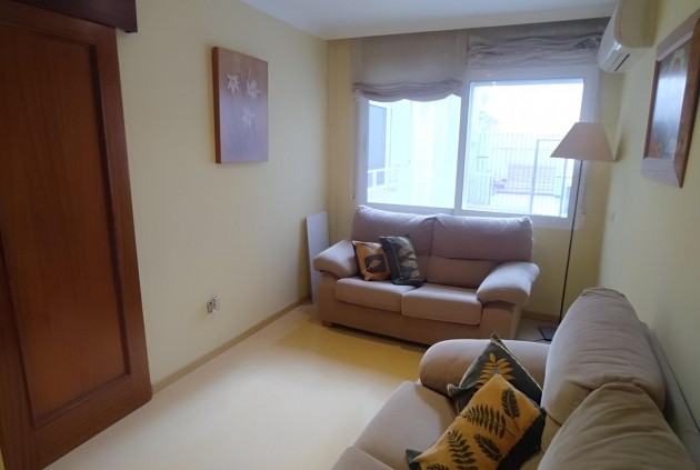 Resale - Apartment / flat -
Torrevieja - Estacion de autobuses