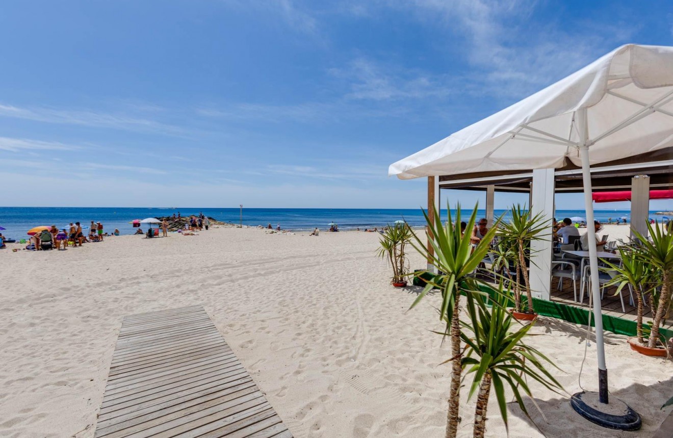 Tweedehands - Chalet -
Torrevieja - Playa de los Locos