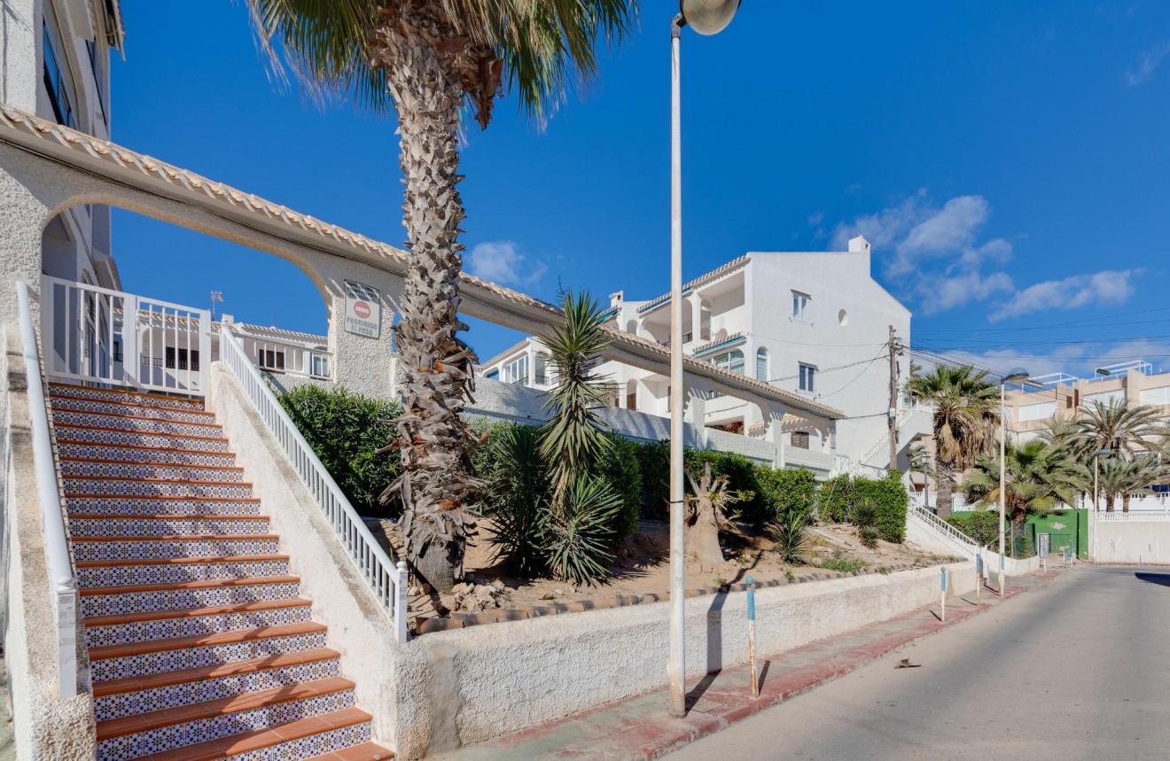 Tweedehands - Appartement / flat -
Torrevieja - Torre la mata