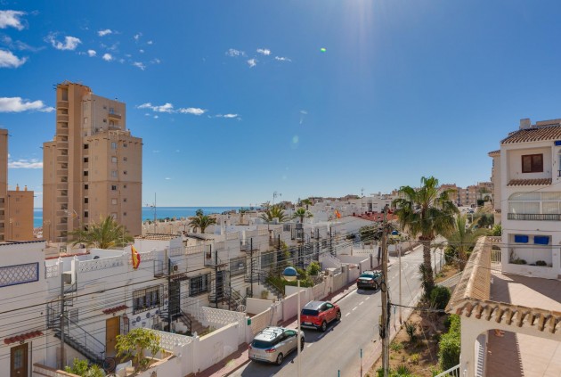 Resale - Apartment / flat -
Torrevieja - Torre la mata