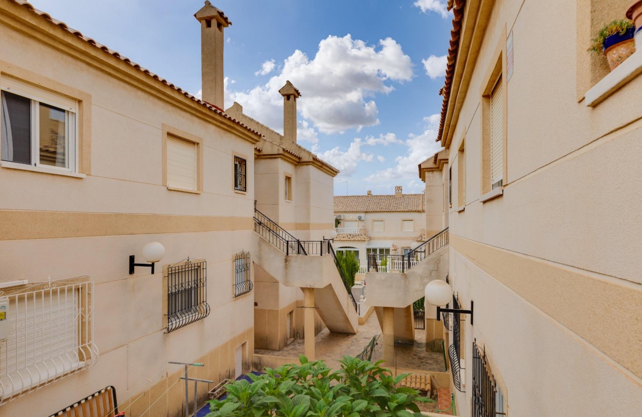 Segunda mano - Bungalow -
Torrevieja - Aguas Nuevas 2