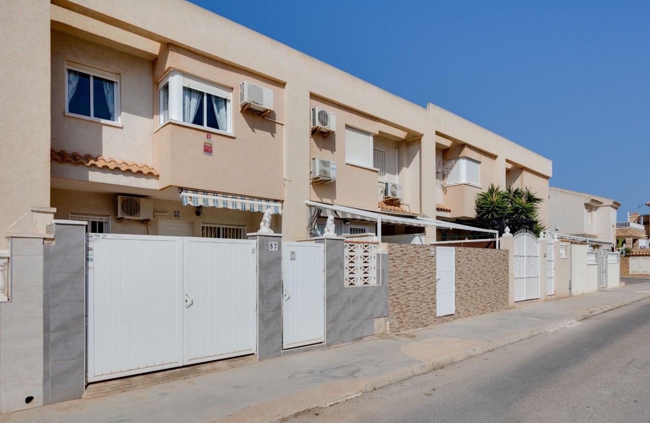 Segunda mano - Chalet -
Torrevieja - Aguas Nuevas 2