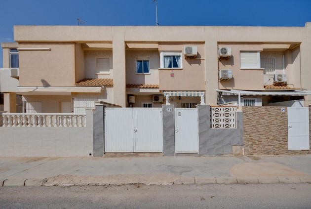 Resale - Chalet -
Torrevieja - Aguas Nuevas 2