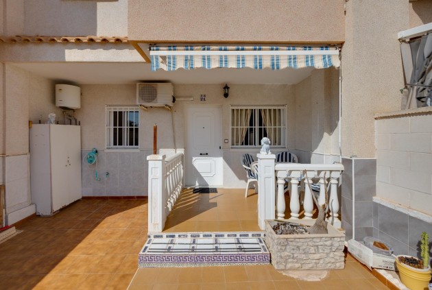 Resale - Chalet -
Torrevieja - Aguas Nuevas 2