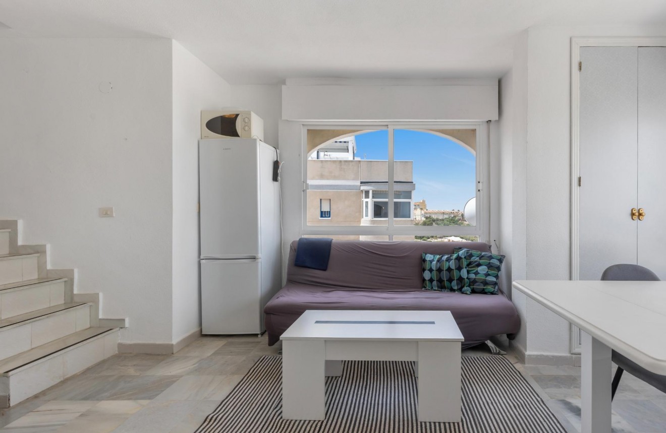 Segunda mano - Apartamento / piso -
Torrevieja - Torre la mata