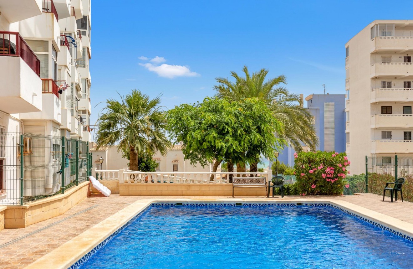 Aus zweiter Hand - Wohnung -
Torrevieja - Torre la mata