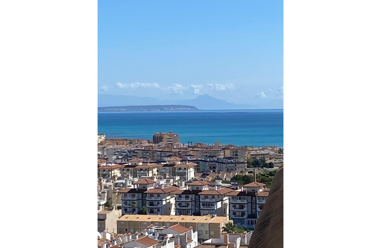 D'occasion - Appartement -
Torrevieja - Torre la mata