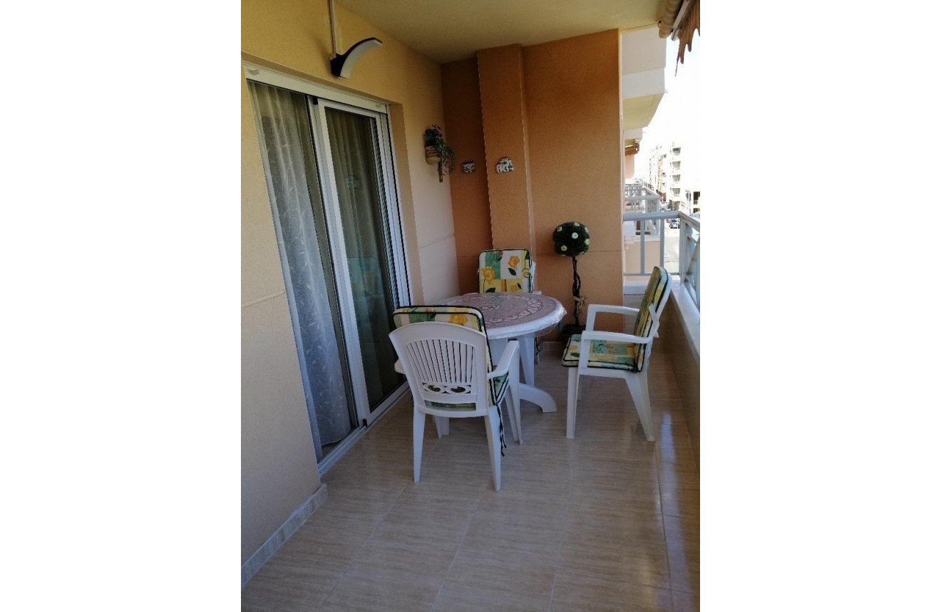 Tweedehands - Appartement / flat -
Torrevieja - Playa del Cura