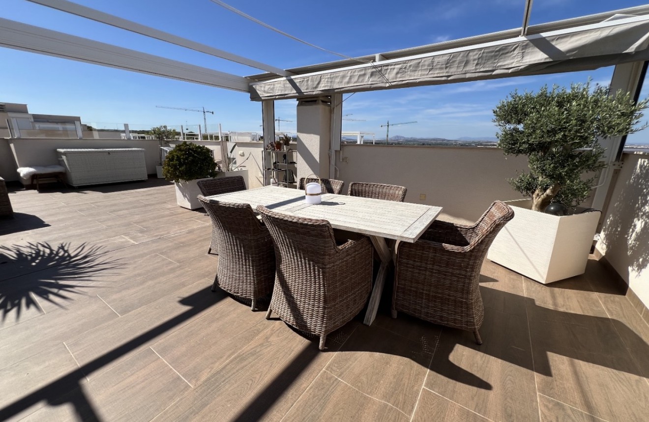 Z drugiej ręki - Bungalow -
Torrevieja - Costa Blanca